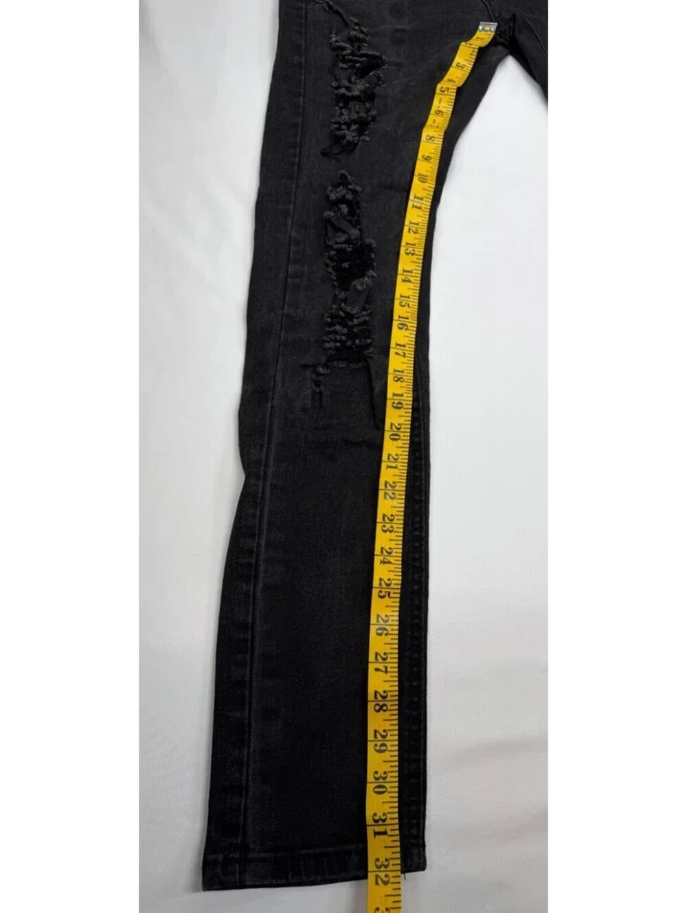 Hustle Distressed Super Skinny Super Stretch Jeans Men's Size W30 in Black